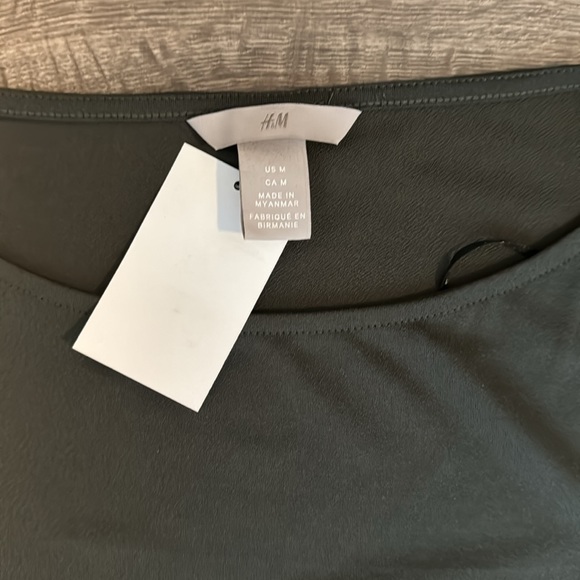 H&M top - Picture 2 of 2